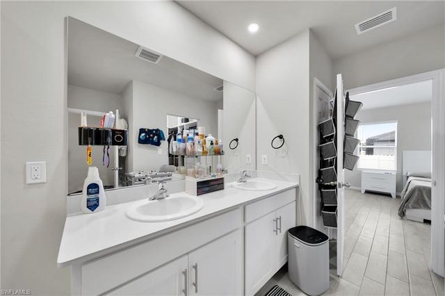 312 NW 17th PL, Cape Coral, FL 33993