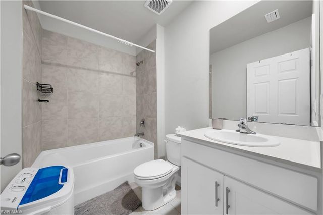 312 NW 17th PL, Cape Coral, FL 33993