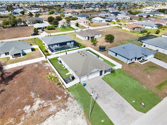 312 NW 17th PL, Cape Coral, FL 33993