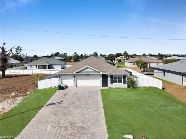 312 NW 17th PL, Cape Coral, FL 33993