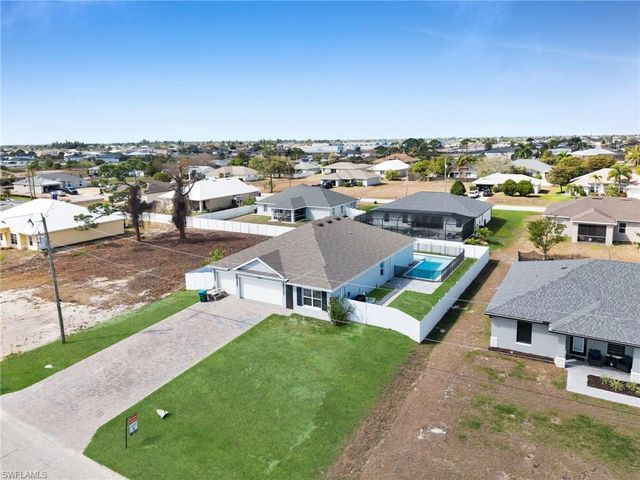 312 NW 17th PL, Cape Coral, FL 33993