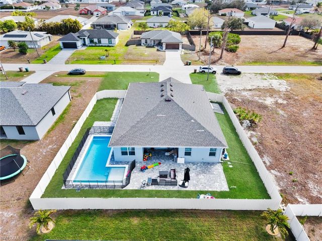 312 NW 17th PL, Cape Coral, FL 33993