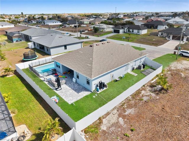 312 NW 17th PL, Cape Coral, FL 33993