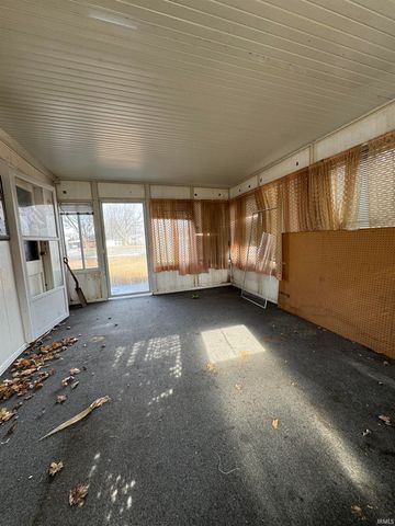 816 N Knight Circle, Marion, IN 46952