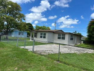 22115 SW 115th Ave, Miami, FL 33170