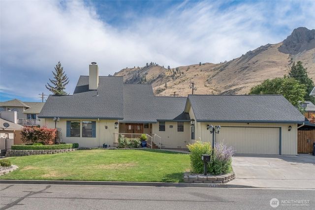 1513 Apollo Place, Wenatchee, WA 98801