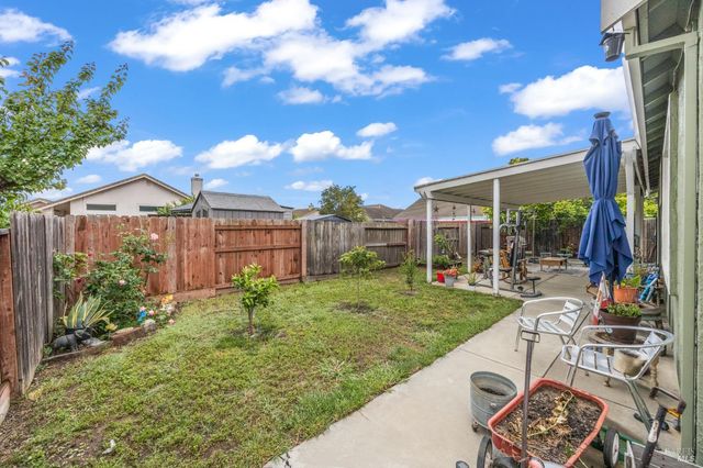 1007 Mayfield Way, Suisun City, CA 94585