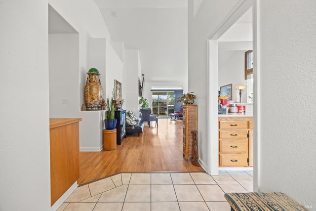 1007 Mayfield Way, Suisun City, CA 94585