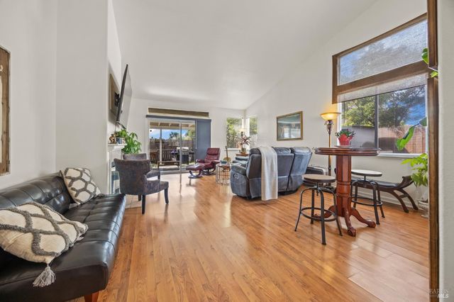 1007 Mayfield Way, Suisun City, CA 94585