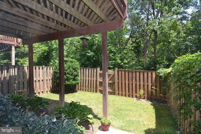 21168 MILLWOOD SQ, Sterling, VA 20165