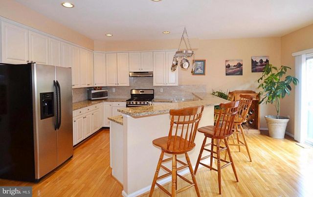 21168 MILLWOOD SQ, Sterling, VA 20165