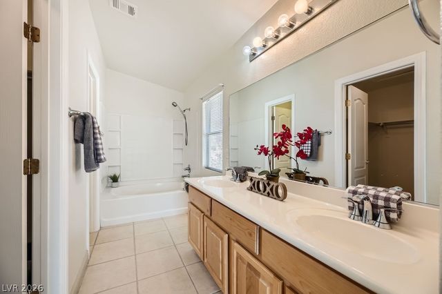 6713 Lookout Lodge Lane 1, North Las Vegas, NV 89084
