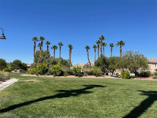 6713 Lookout Lodge Lane 1, North Las Vegas, NV 89084