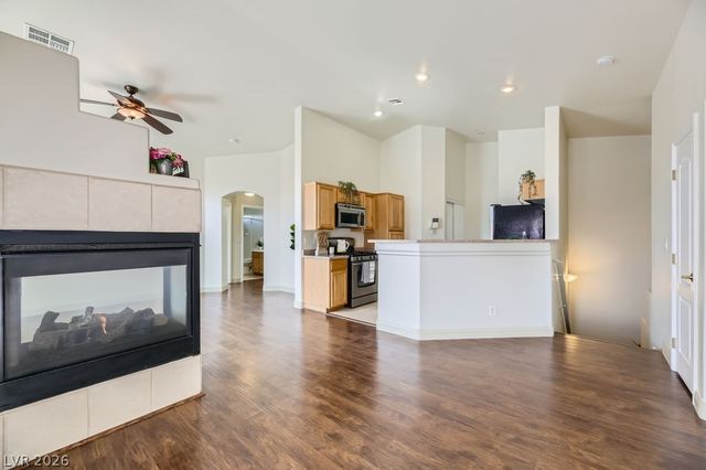 6713 Lookout Lodge Lane 1, North Las Vegas, NV 89084