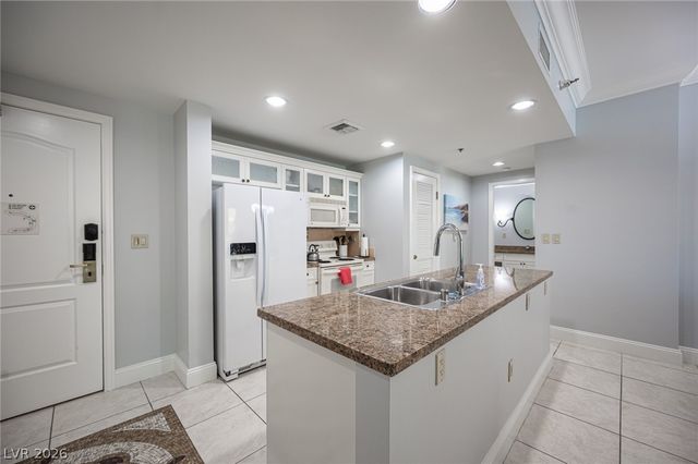 30 Strada Di Villaggio 134, Henderson, NV 89011