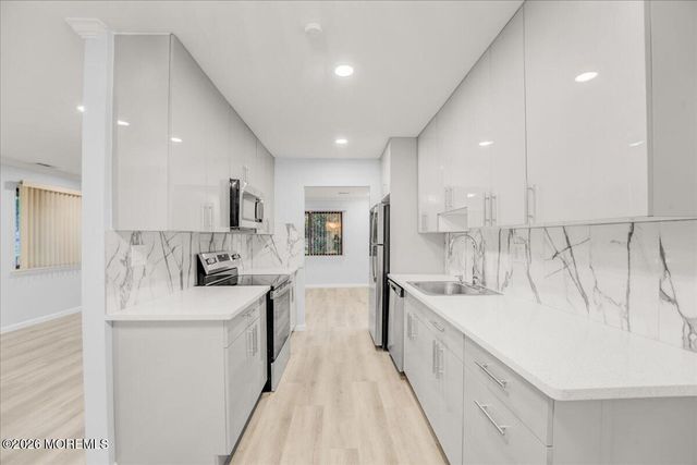 16 E Bluebell Lane, Mount Laurel, NJ 08054