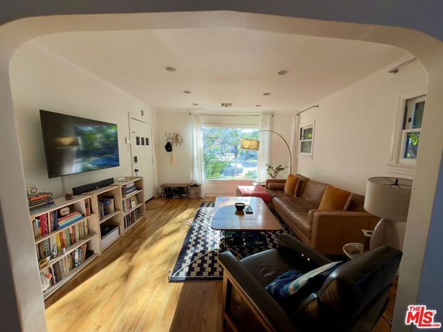 3735 Edenhurst Avenue, Los Angeles, CA 90039
