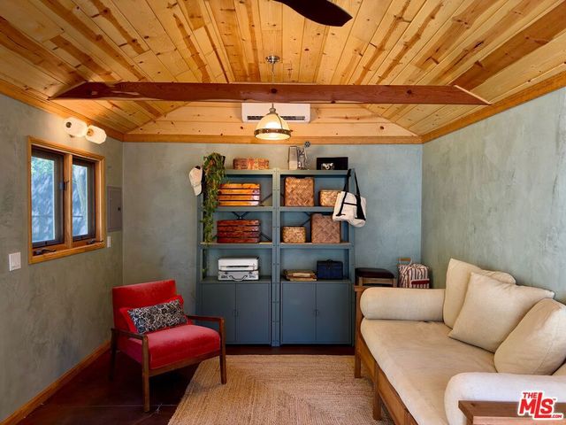 3735 Edenhurst Avenue, Los Angeles, CA 90039