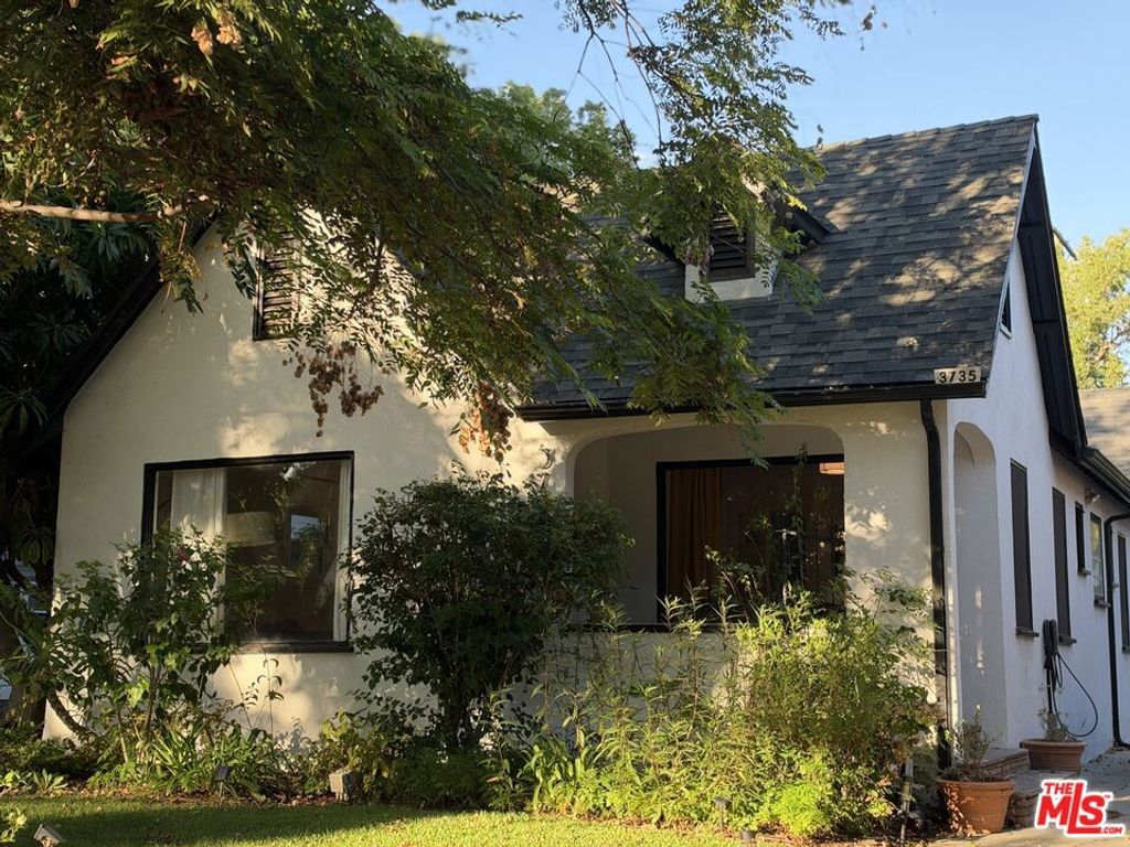 3735 Edenhurst Avenue, Los Angeles, CA 90039