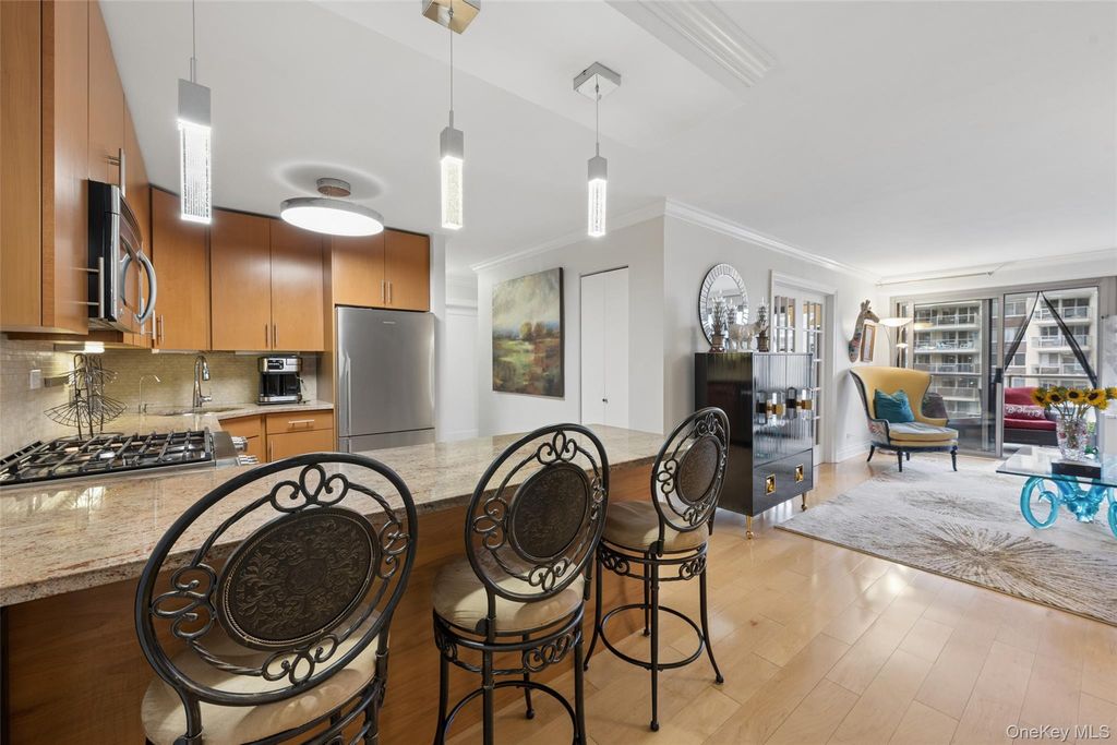 18-05 215th Street 12F, Bayside, NY 11360 — photo 2