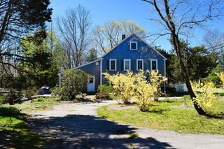 713 Sandwich Rd, Falmouth, MA 02536