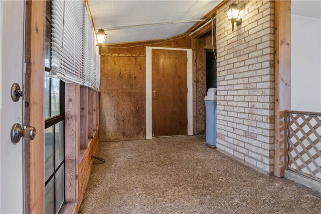 130 Lago Dr, Sandia, TX 78383