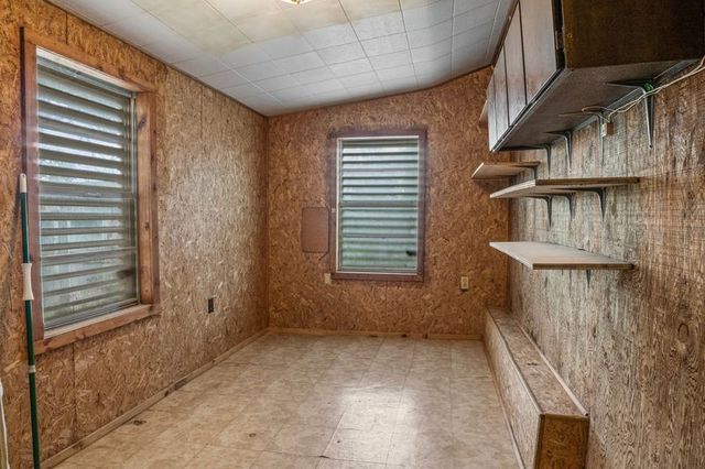 130 Lago Dr, Sandia, TX 78383