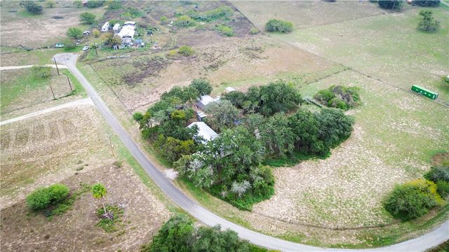 130 Lago Dr, Sandia, TX 78383