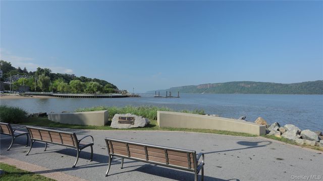 17 Manor House Drive K14, Dobbs Ferry, NY 10522