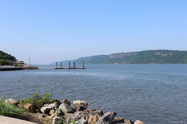 17 Manor House Drive K14, Dobbs Ferry, NY 10522