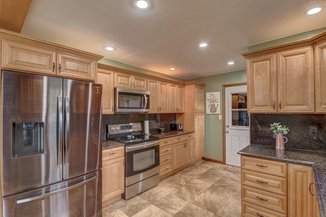 1998 Pleasant Meadows Street, Portage, IN 46368