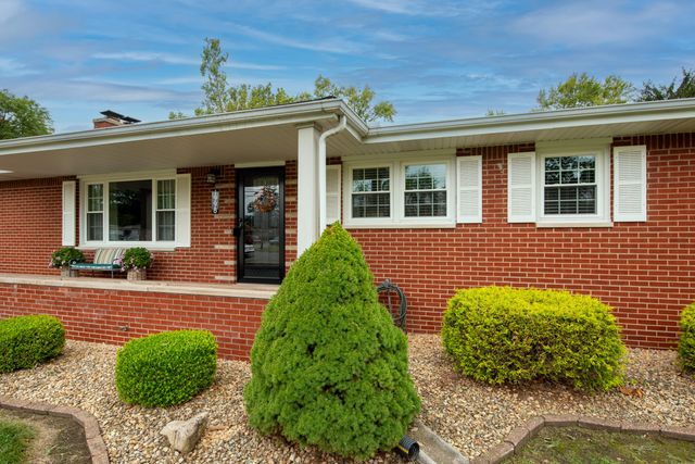 1998 Pleasant Meadows Street, Portage, IN 46368