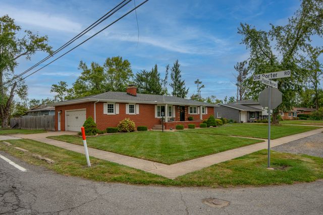 1998 Pleasant Meadows Street, Portage, IN 46368
