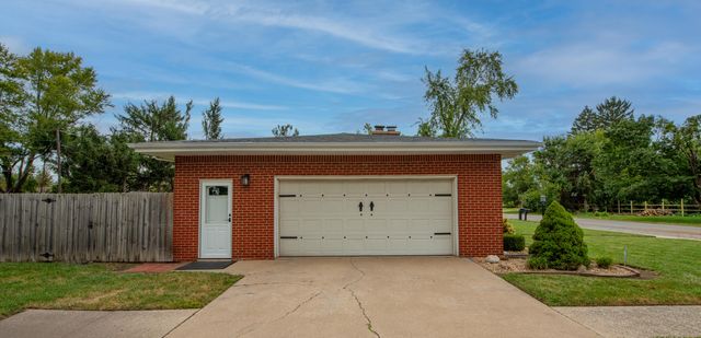 1998 Pleasant Meadows Street, Portage, IN 46368