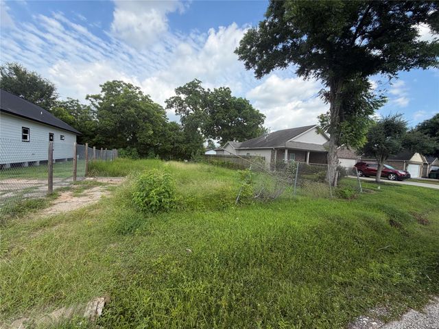 8409 Lawler Street, Houston, TX 77051