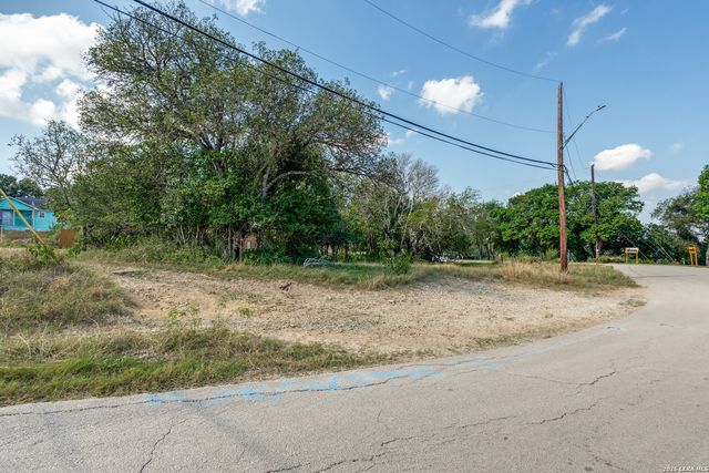6692 King Crown, San Antonio, TX 78233