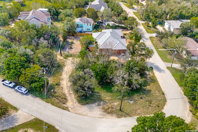 6692 King Crown, San Antonio, TX 78233