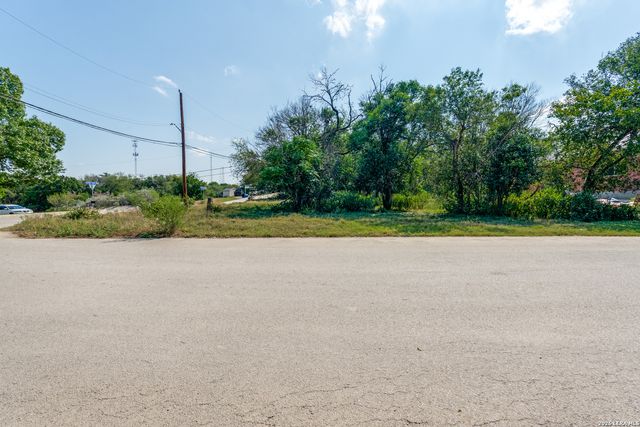 6692 King Crown, San Antonio, TX 78233