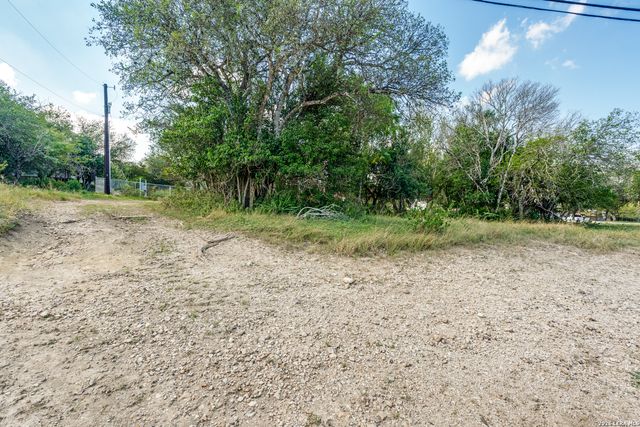 6692 King Crown, San Antonio, TX 78233