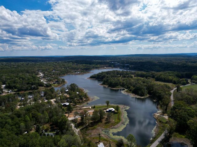 24 Dwellings Drive, Tracy City, TN 37387