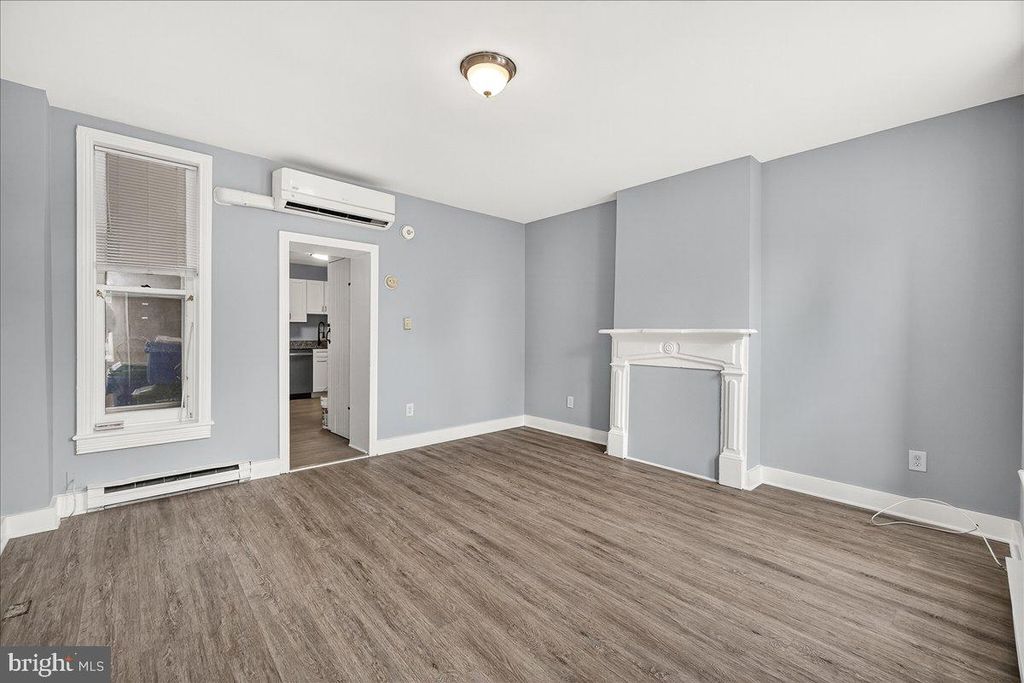 Image 14 of property listing at 13 W ALL SAINTS ST, Frederick, MD 21701