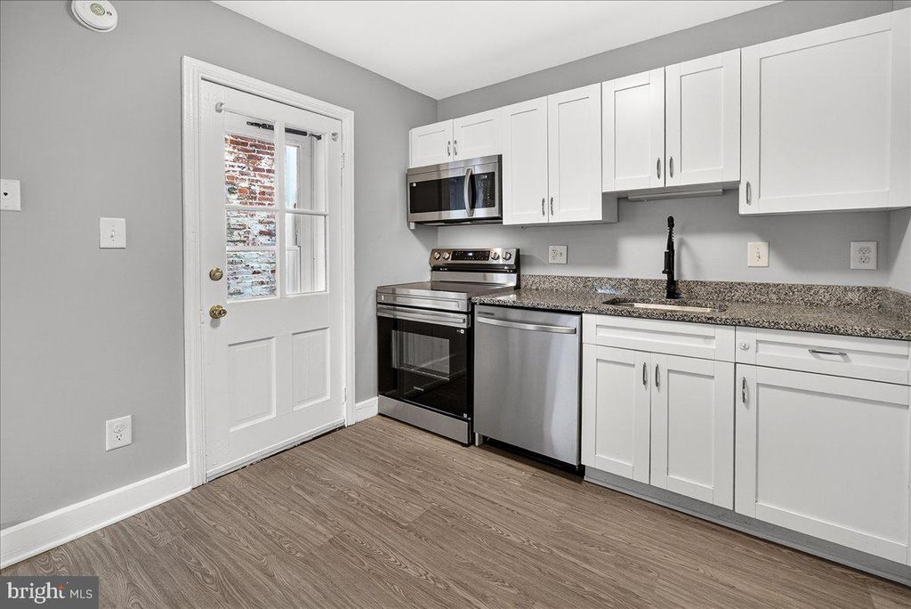 Image 16 of property listing at 13 W ALL SAINTS ST, Frederick, MD 21701