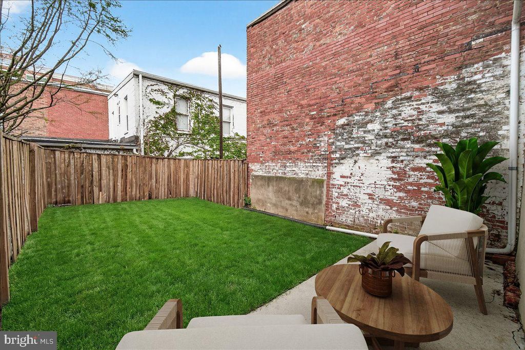 Image 41 of property listing at 13 W ALL SAINTS ST, Frederick, MD 21701