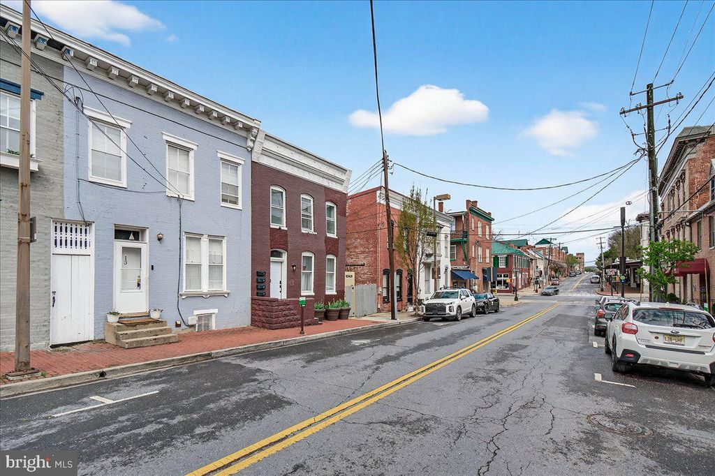 Image 5 of property listing at 13 W ALL SAINTS ST, Frederick, MD 21701