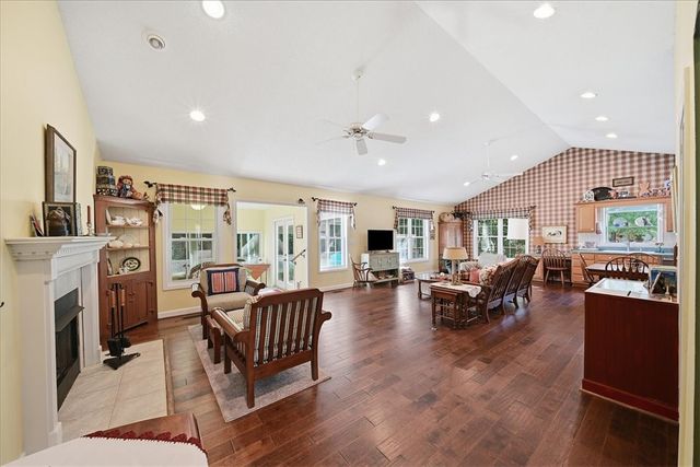 14057 E Camelia Lane, Seneca, SC 29678