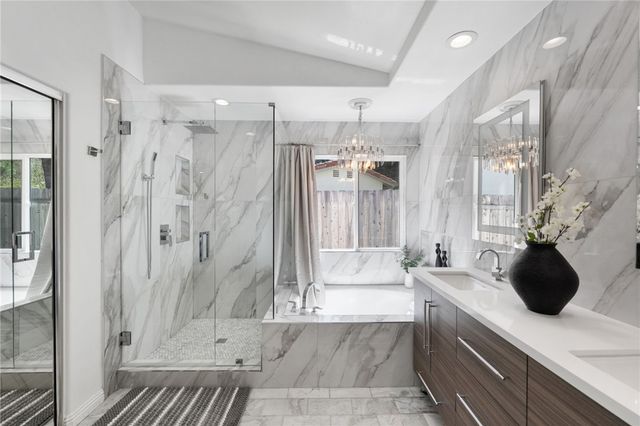 5006 Sunrose Court, Oceanside, CA 92056