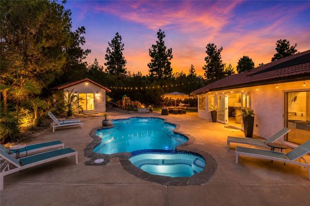 5006 Sunrose Court, Oceanside, CA 92056