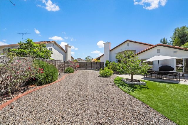 5006 Sunrose Court, Oceanside, CA 92056