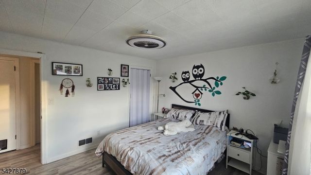 115 Hawthorne St, Roselle Boro, NJ 07203