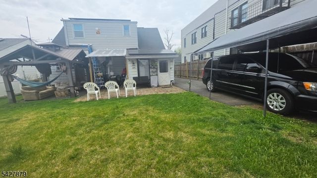 115 Hawthorne St, Roselle Boro, NJ 07203